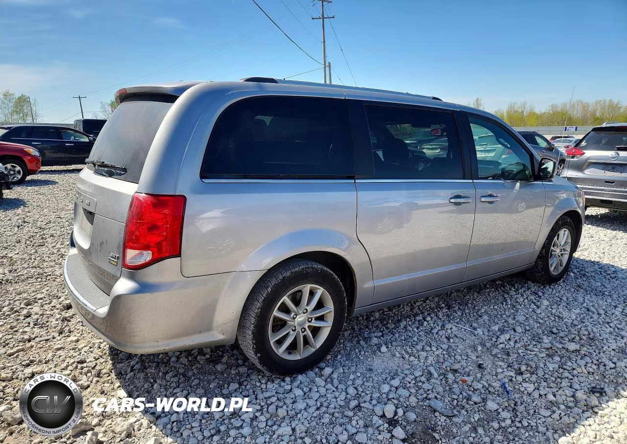 2018 Dodge Grand Caravan Sxt VIN:2C4RDGCG3JR206174 - 3