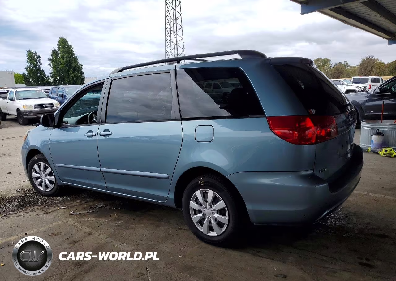 2008 Toyota Sienna Le 7-Passenger VIN:5TDZK23C68S134555 - 2