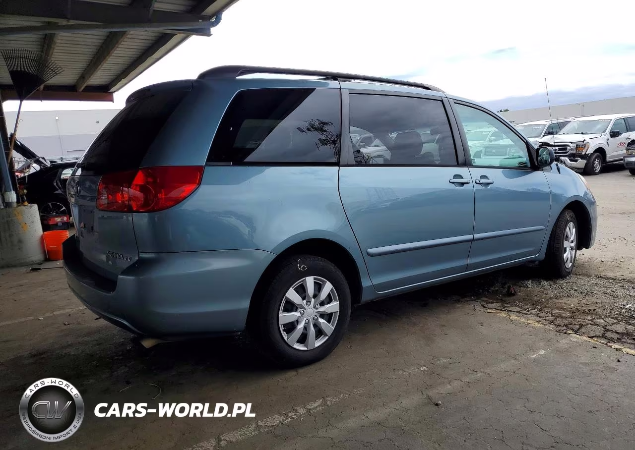 2008 Toyota Sienna Le 7-Passenger VIN:5TDZK23C68S134555 - 3