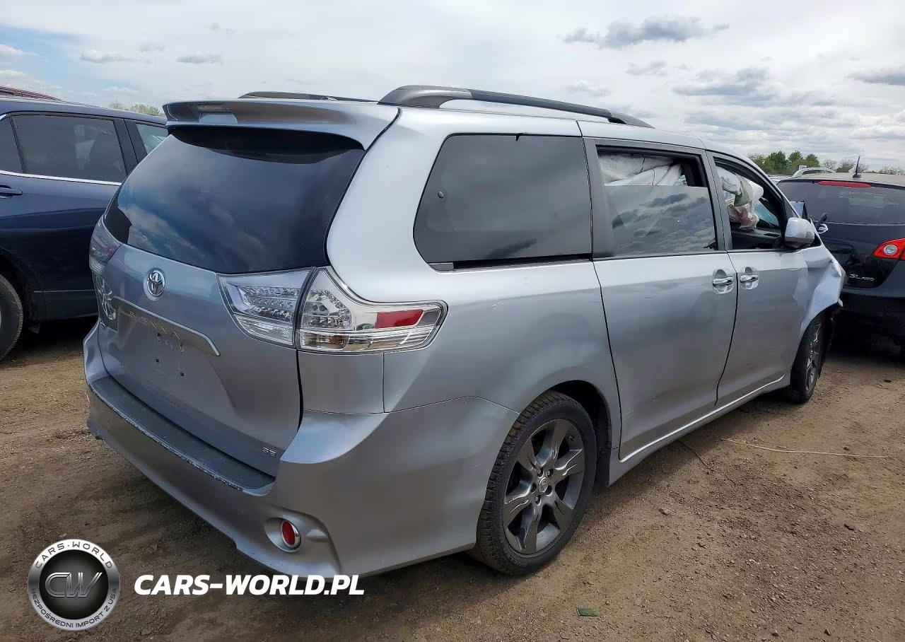 2016 Toyota Sienna Se 8-Passenger VIN:5TDXK3DC5GS708265 - 3