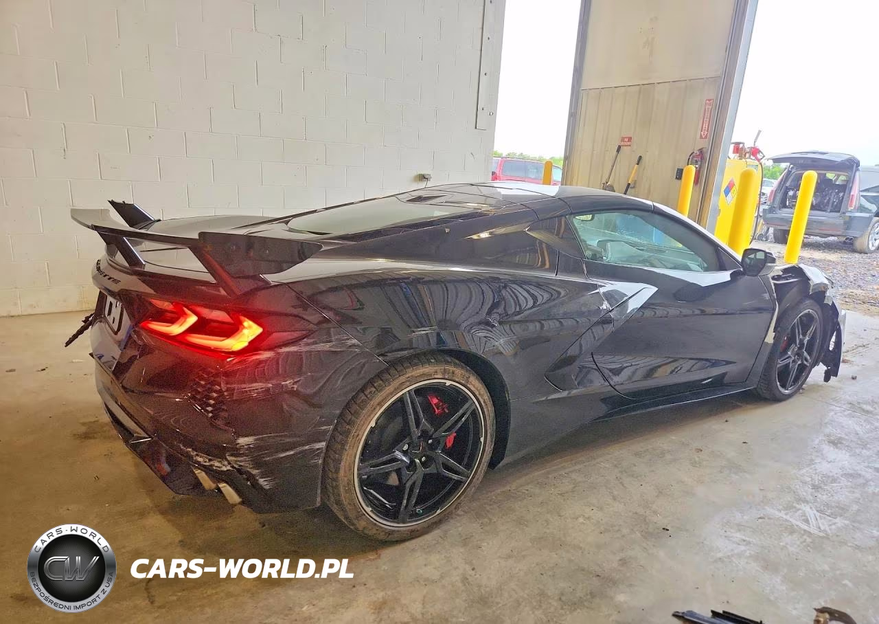 2022 Chevrolet Corvette Stingray 2Lt VIN:1G1YB2D45N5104850 - 3
