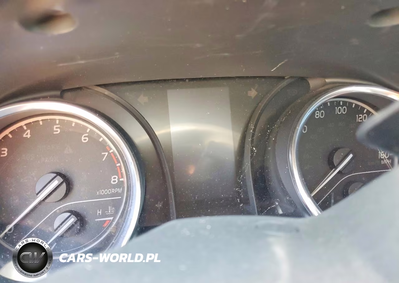 2018 Toyota Camry Se VIN:4T1B11HK3JU123086 - 9