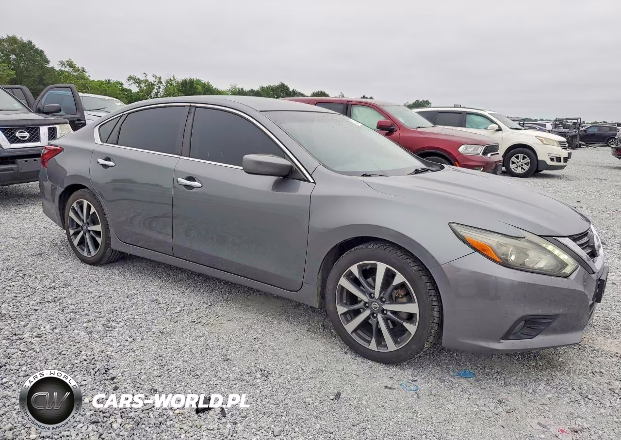 2017 Nissan Altima 3.5 Sr VIN:1N4BL3AP6HC186236 - 4