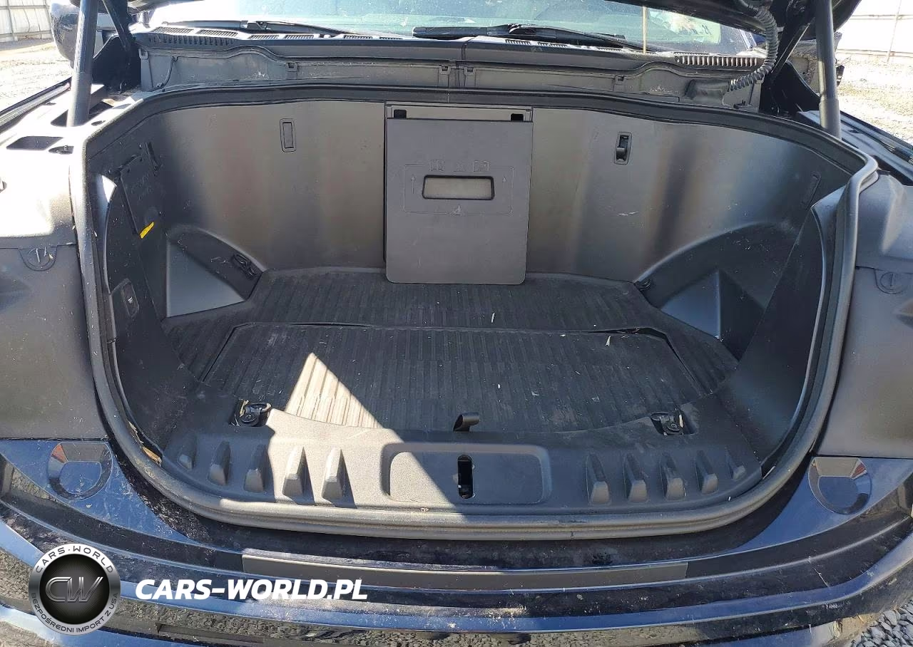 2023 Ford F150 Lightning Pro VIN:1FT6W1EVXPWG02026 - 11