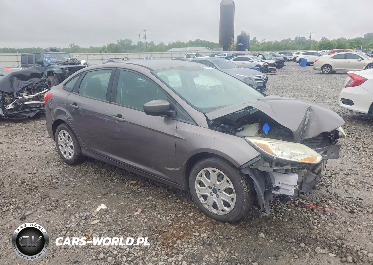 2012 Ford Focus Se VIN:1FAHP3F23CL384728 - 4
