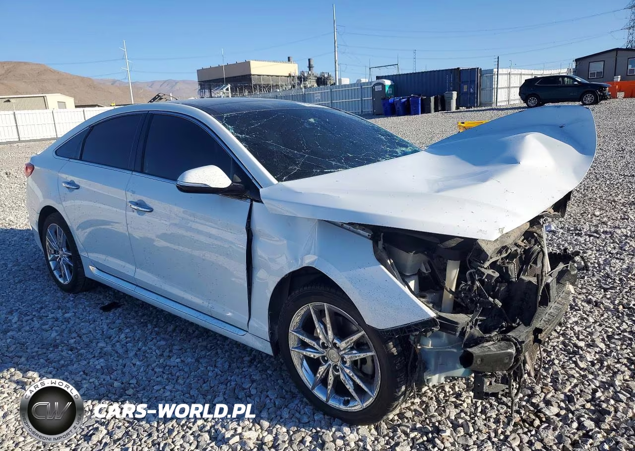 2015 Hyundai Sonata Sport 2.0T VIN:5NPE34AB5FH080959 - 4