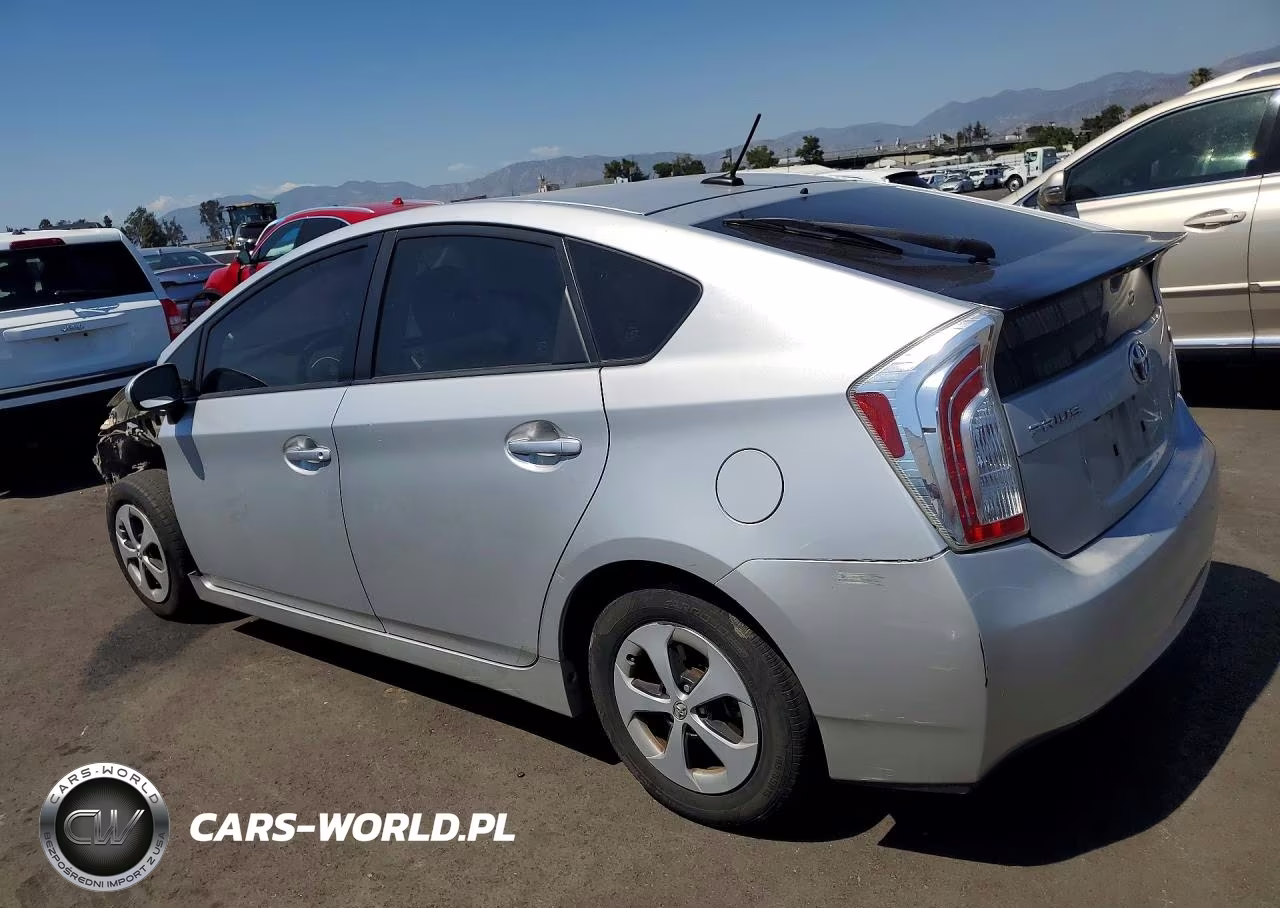2015 Toyota Prius Three VIN:JTDKN3DU8F0424186 - 2