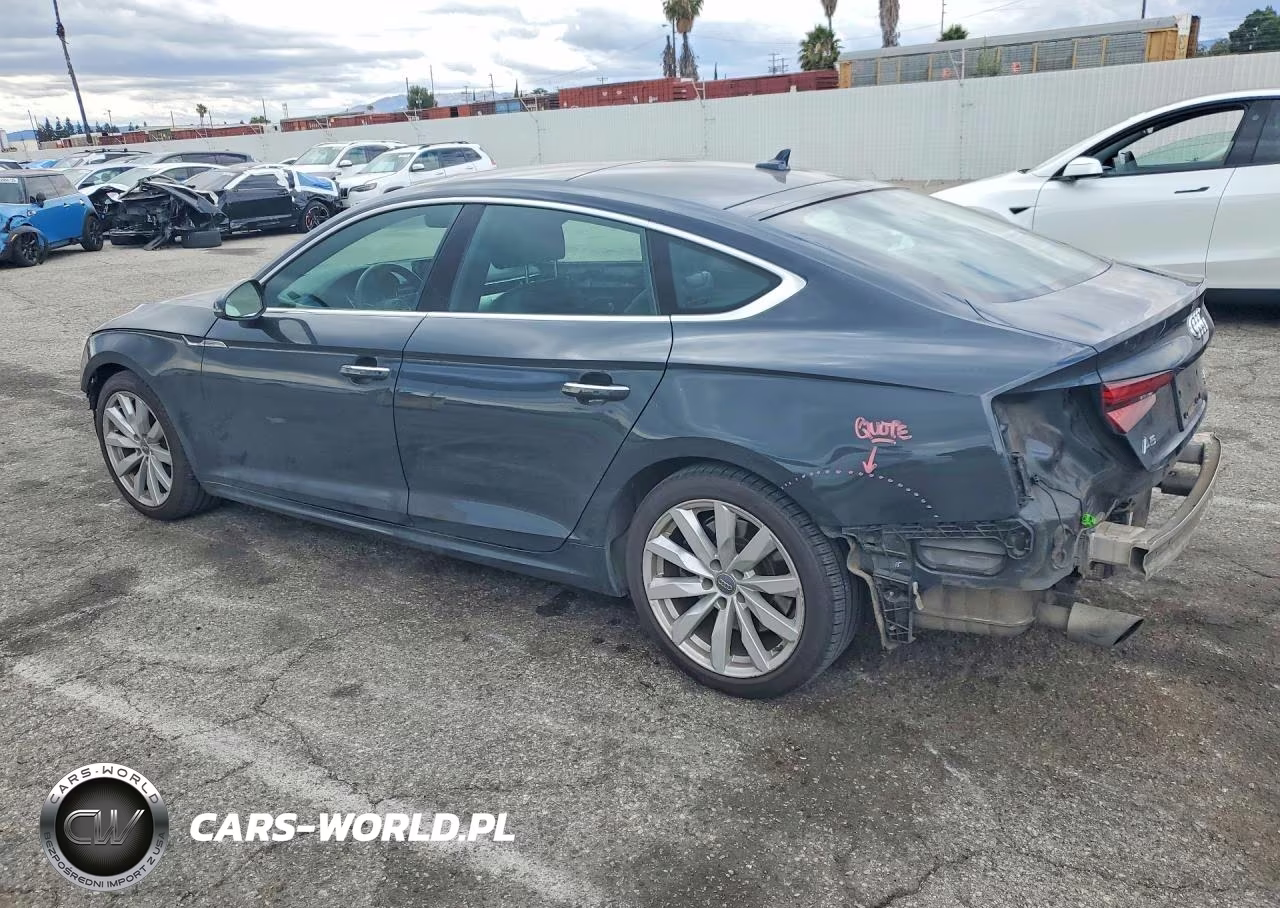 2018 Audi A5 Premium VIN:WAUANCF51JA074398 - 2
