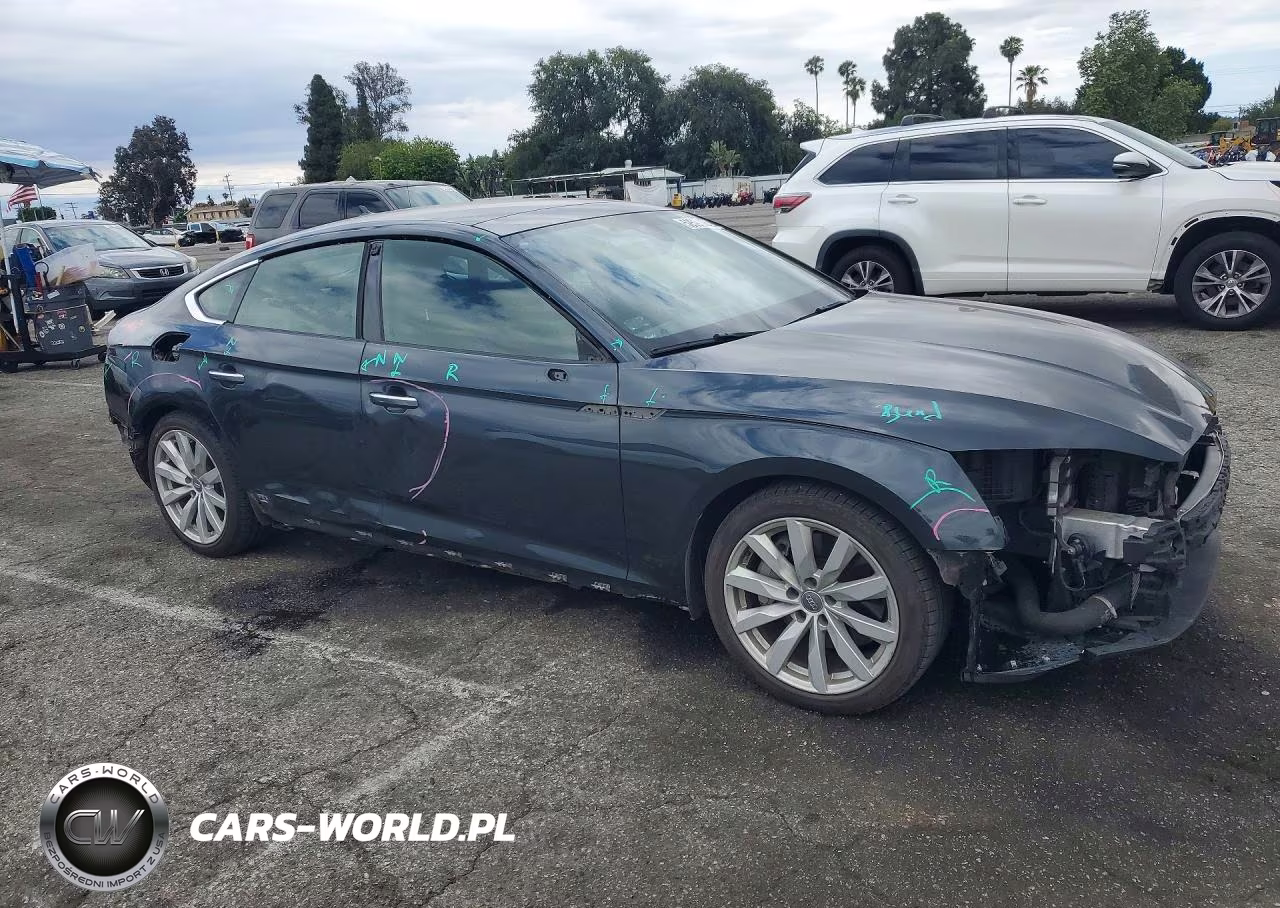 2018 Audi A5 Premium VIN:WAUANCF51JA074398 - 4