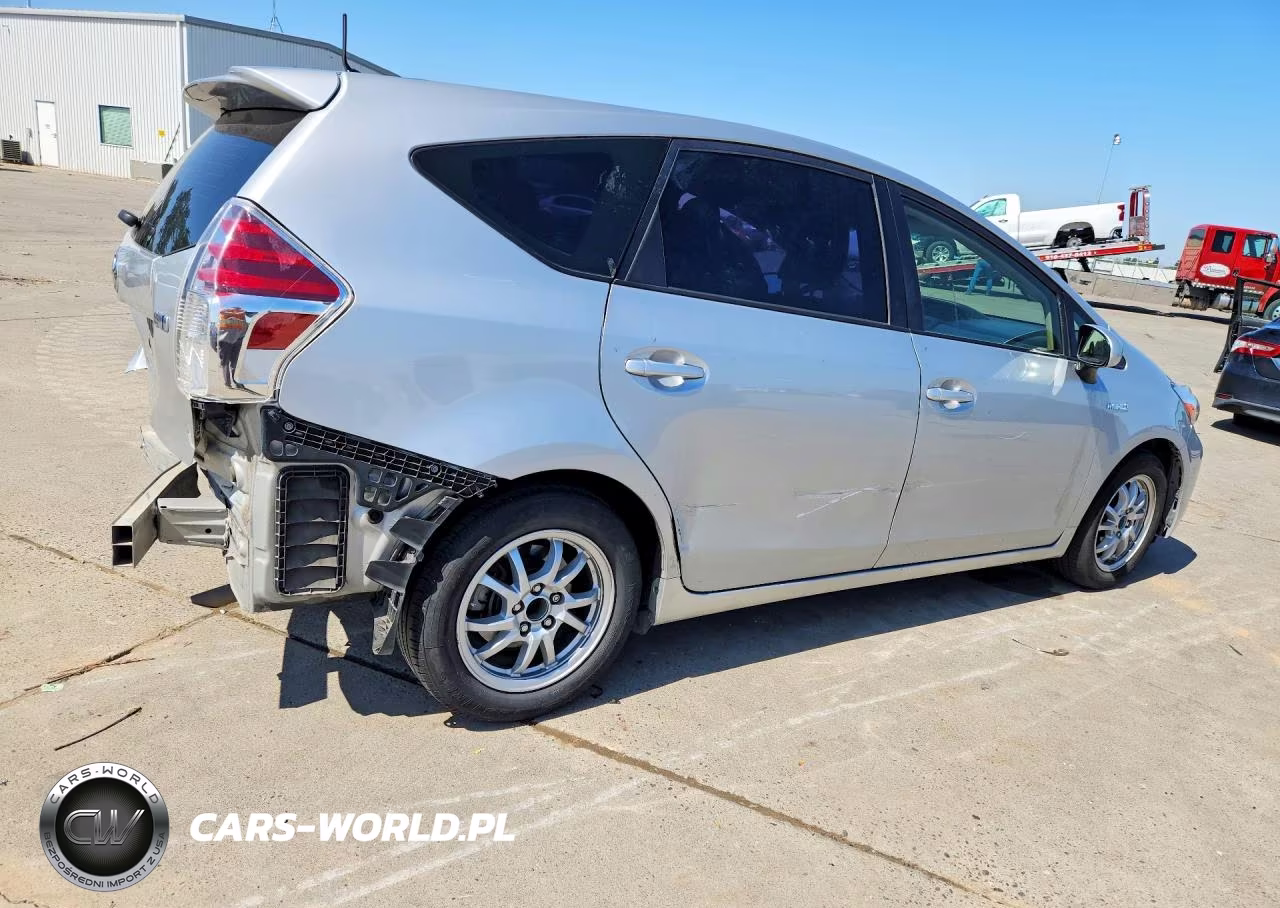 2017 Toyota Prius V Two VIN:JTDZN3EU5HJ064823 - 3