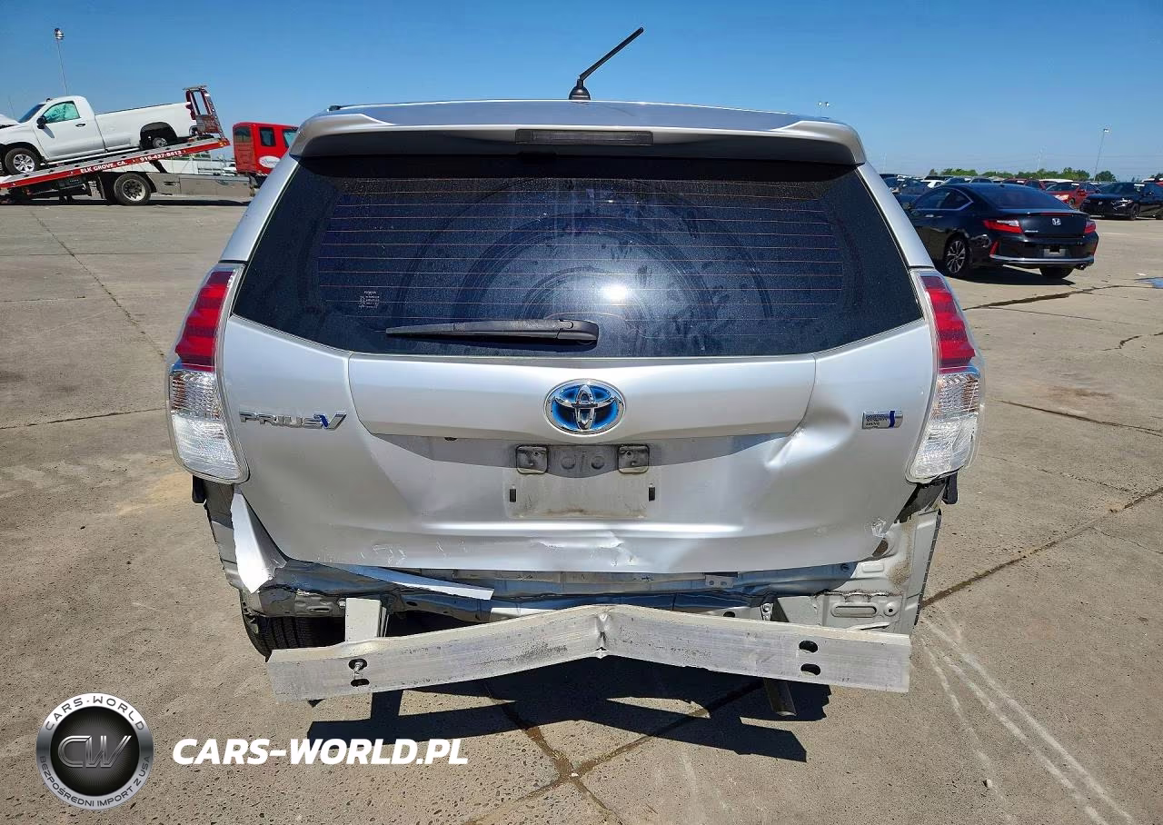 2017 Toyota Prius V Two VIN:JTDZN3EU5HJ064823 - 6