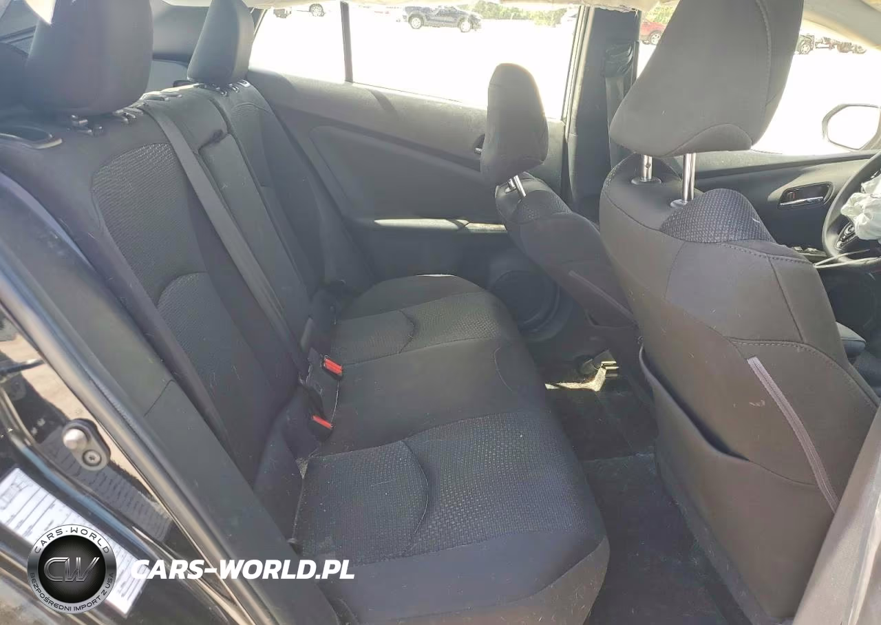 2021 Toyota Prius Le VIN:JTDKAMFU0M3148824 - 10