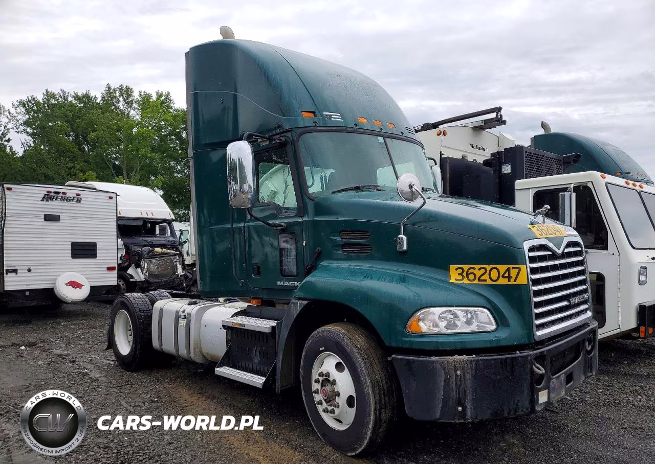 2017 Mack 600 Cxu600