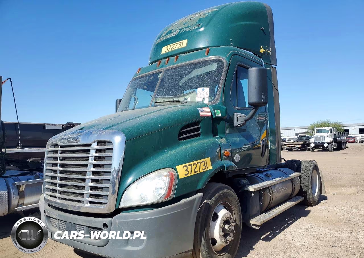 2018 Freightliner Cascadia 113