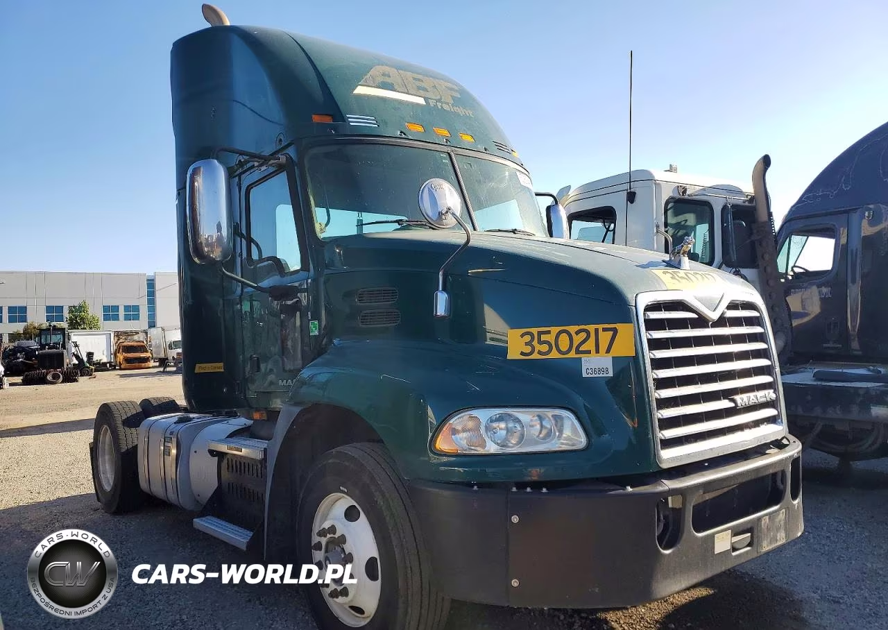 2016 Mack Cxu612 Semi Truck