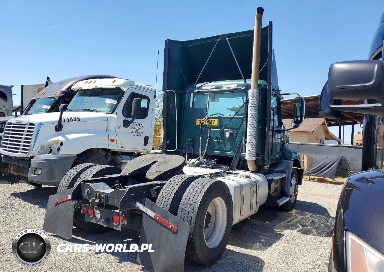 2016 Mack Cxu612 Semi Truck VIN:1M1AW01X5GM008452 - 4