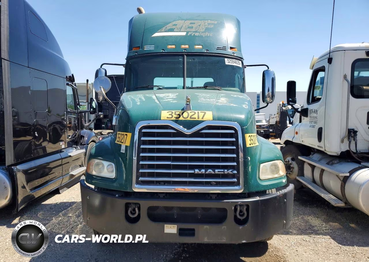 2016 Mack Cxu612 Semi Truck VIN:1M1AW01X5GM008452 - 5