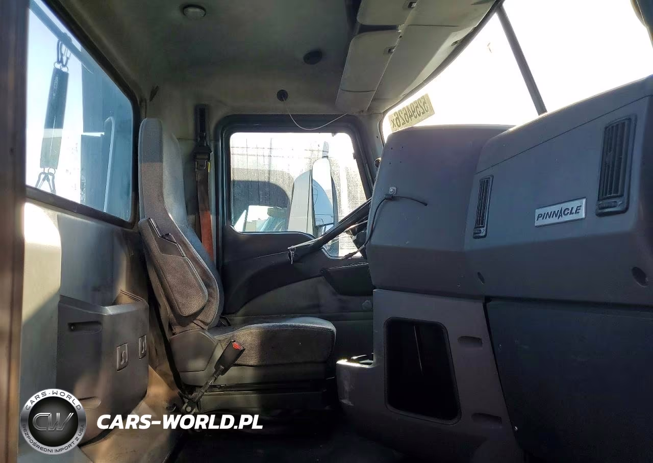 2016 Mack Cxu612 Semi Truck VIN:1M1AW01X5GM008452 - 6