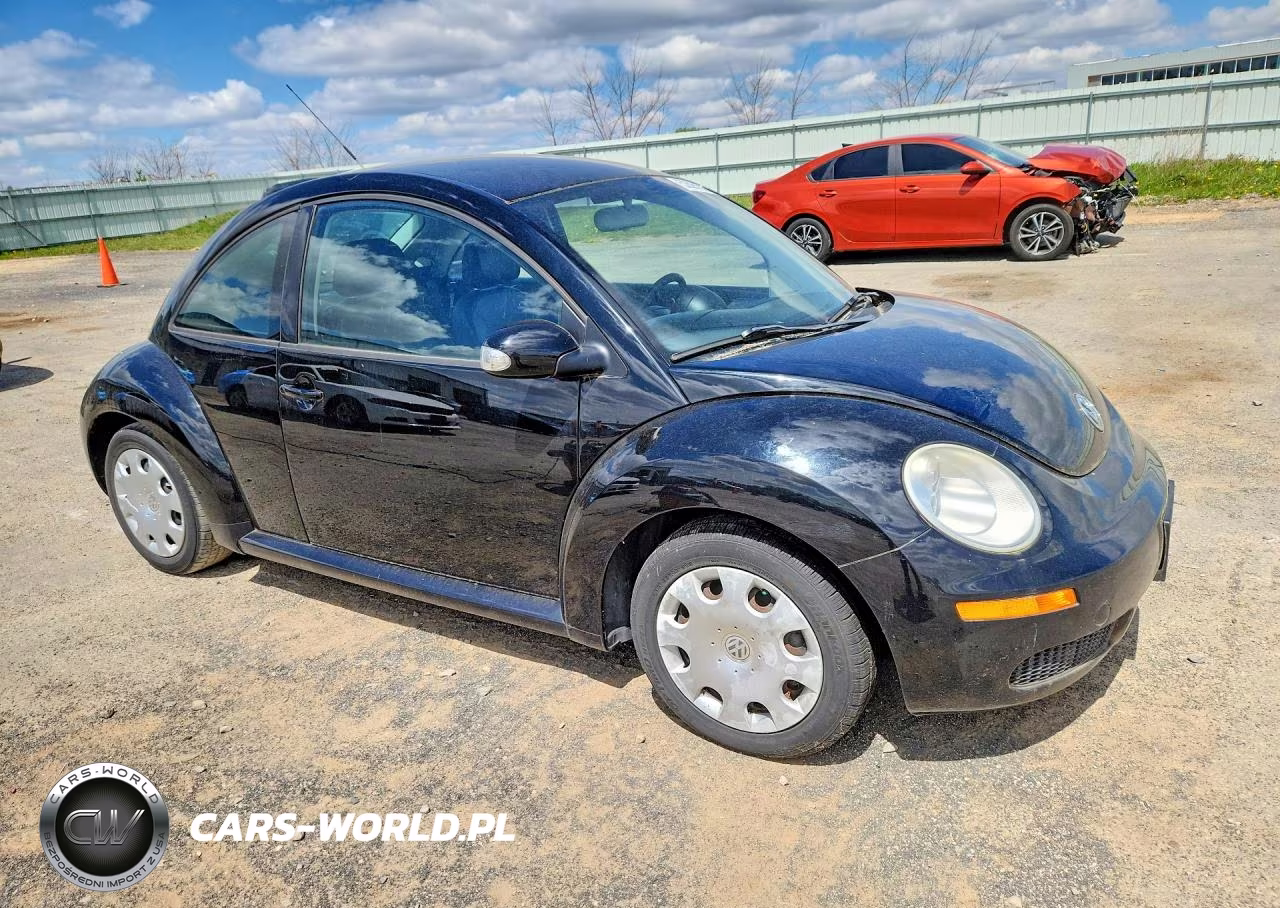 2010 Volkswagen New Beetle VIN:3VWPG3AG6AM018845 - 4