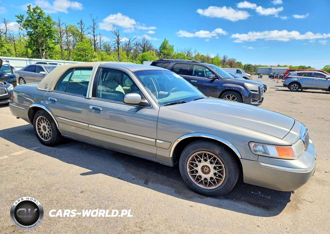 2000 Merc Grand Marquis VIN:2MEFM74W9YX603014 - 4
