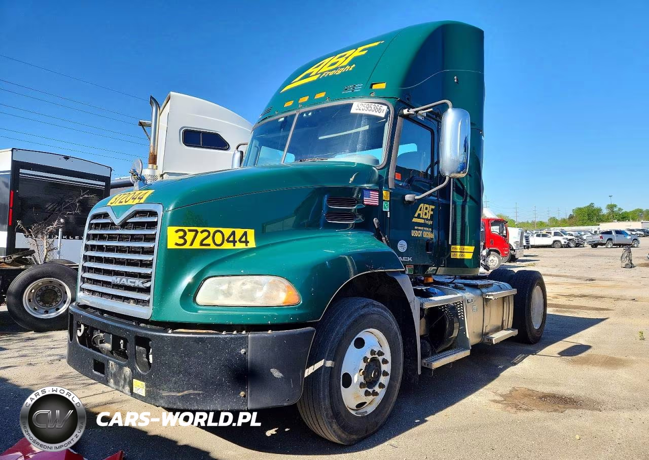 2018 Mack 600 Cxu600 VIN:1M1AW01X1JM010674 - 2