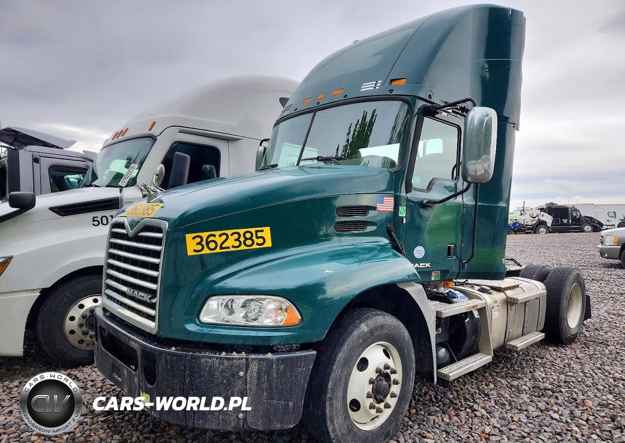2017 Mack Cxu612 Semi Truck VIN:1M1AW01X8HM009693 - 2