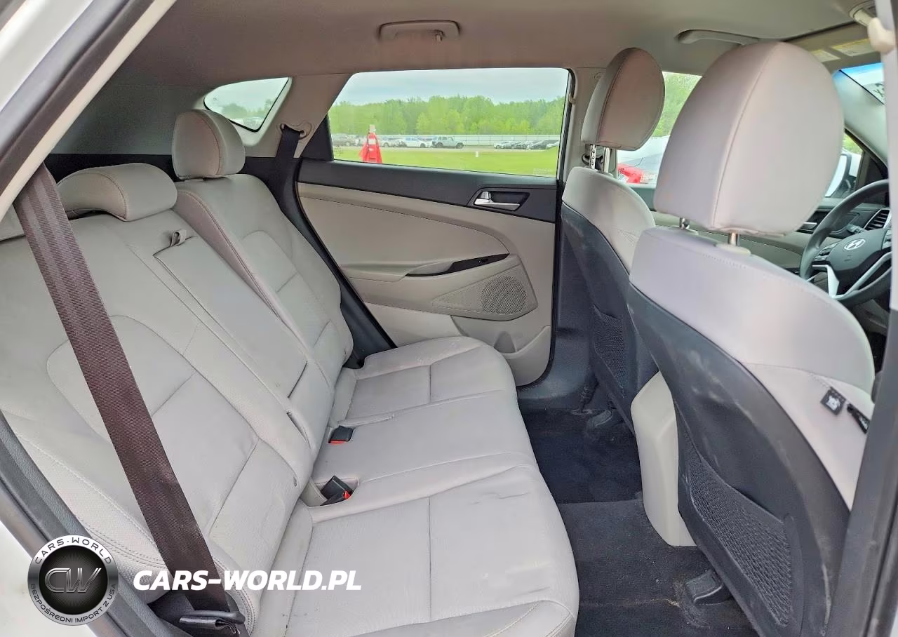 2020 Hyundai Tucson Se VIN:KM8J2CA49LU110068 - 11