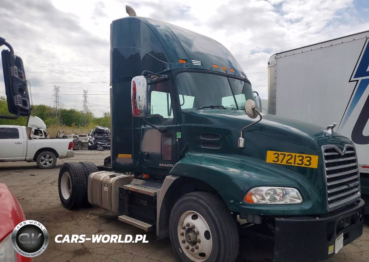 2018 Mack Cxu612 Semi Truck