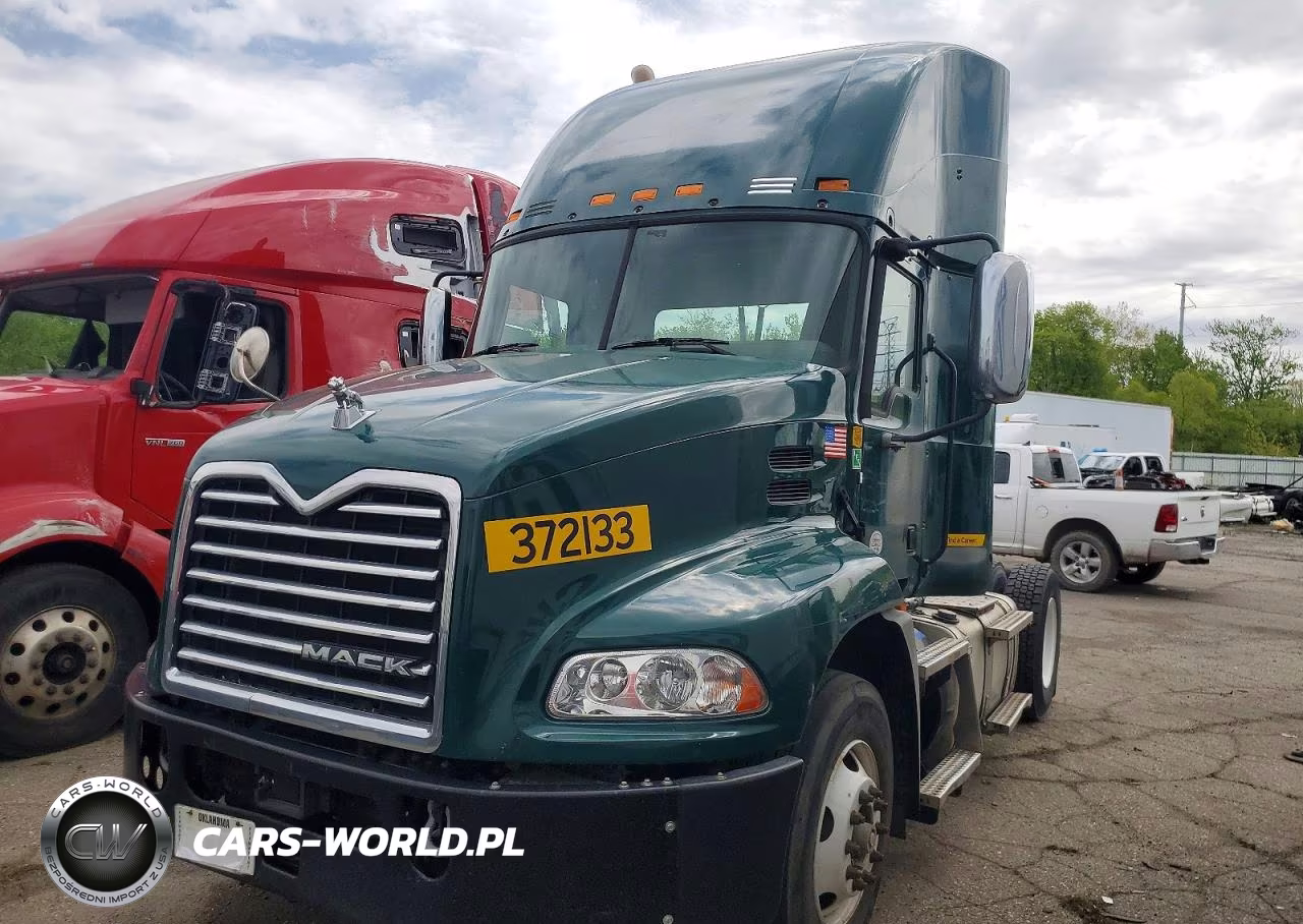 2018 Mack Cxu612 Semi Truck VIN:1M1AW01X1JM010464 - 2
