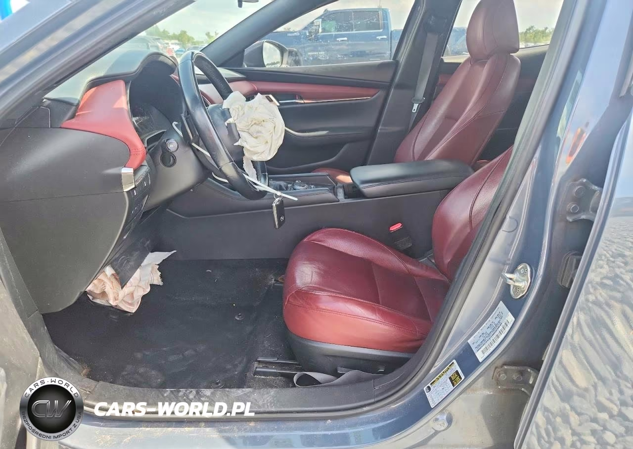 2021 Mazda 3 Premium VIN:JM1BPAML0M1337573 - 7