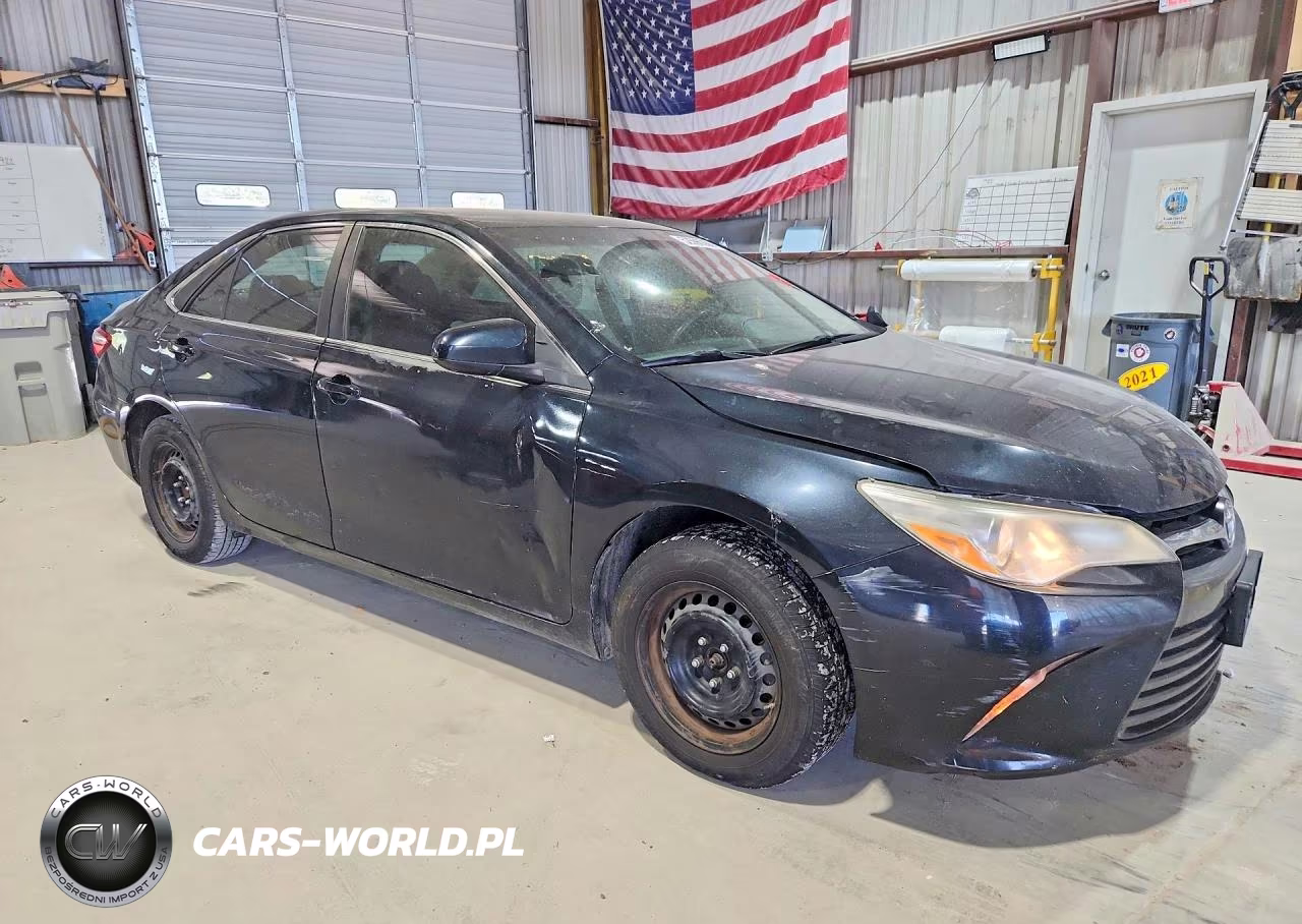 2017 Toyota Camry Le VIN:4T1BF1FK3HU269728 - 4
