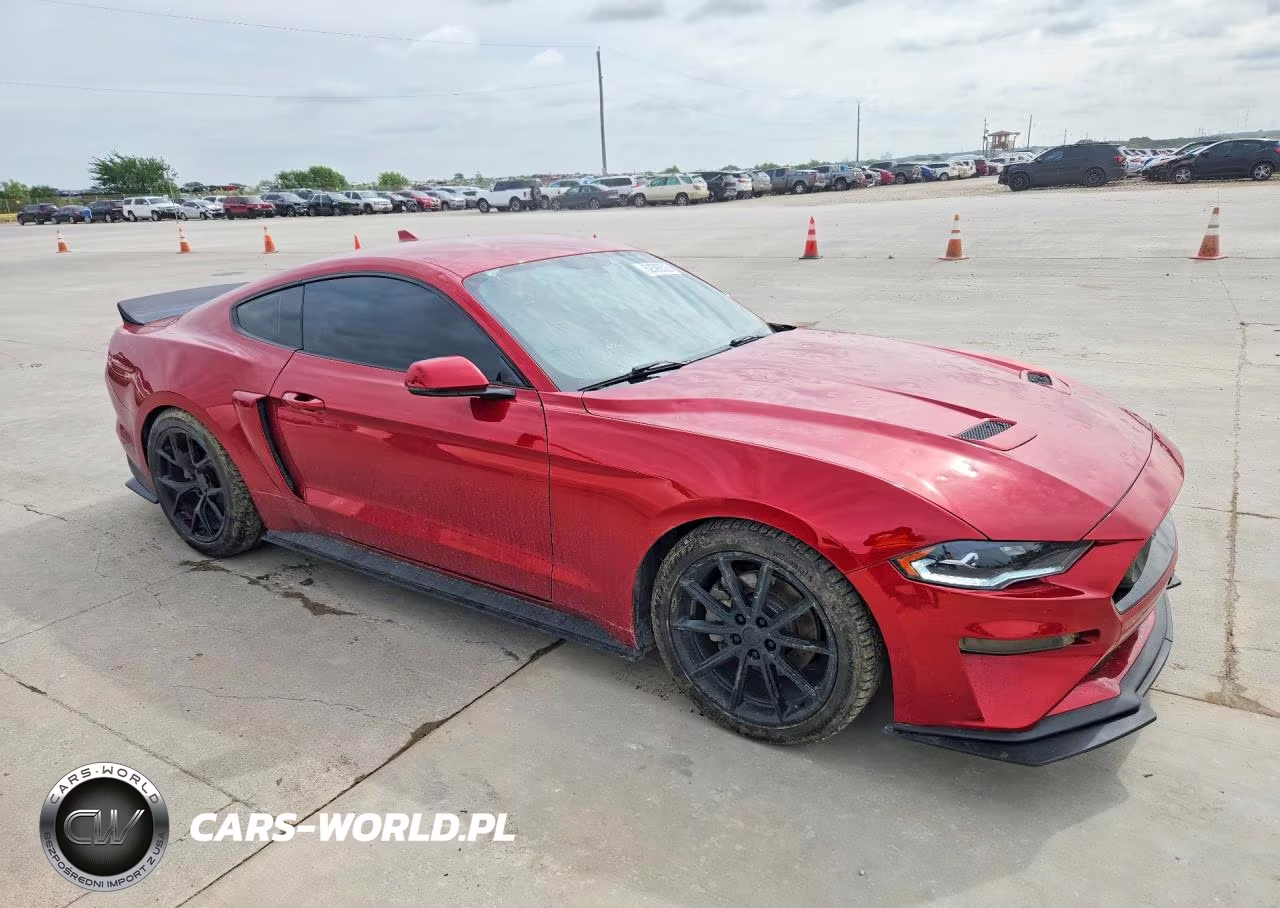 2020 Ford Mustang VIN:1FA6P8TH4L5175872 - 4