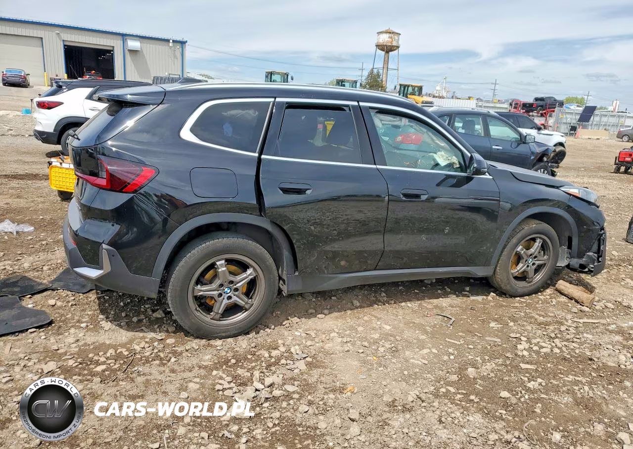 2023 BMW X1 xDrive28I VIN:WBX73EF03P5W00232 - 3