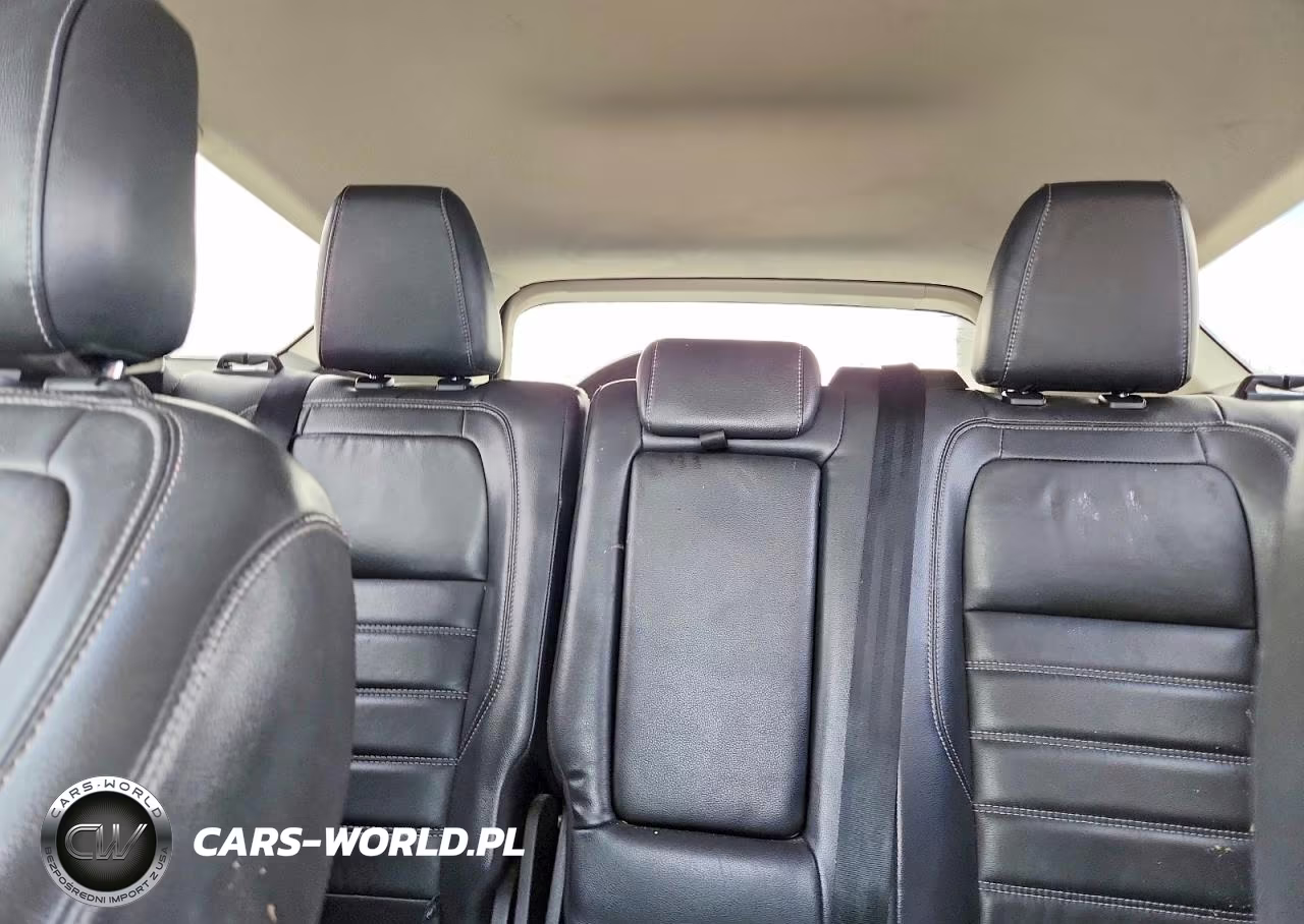 2018 Ford Escape Titanium VIN:1FMCU9J90JUC79488 - 10