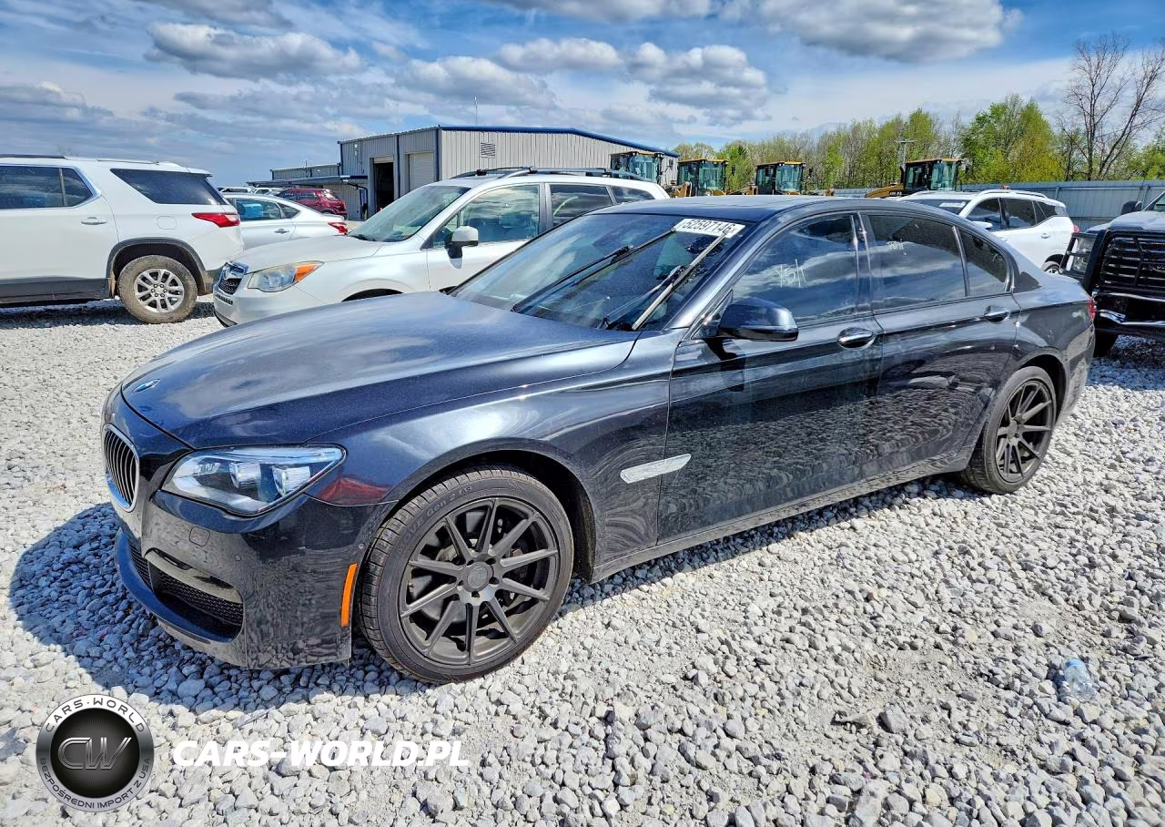 2015 BMW 750 Xi