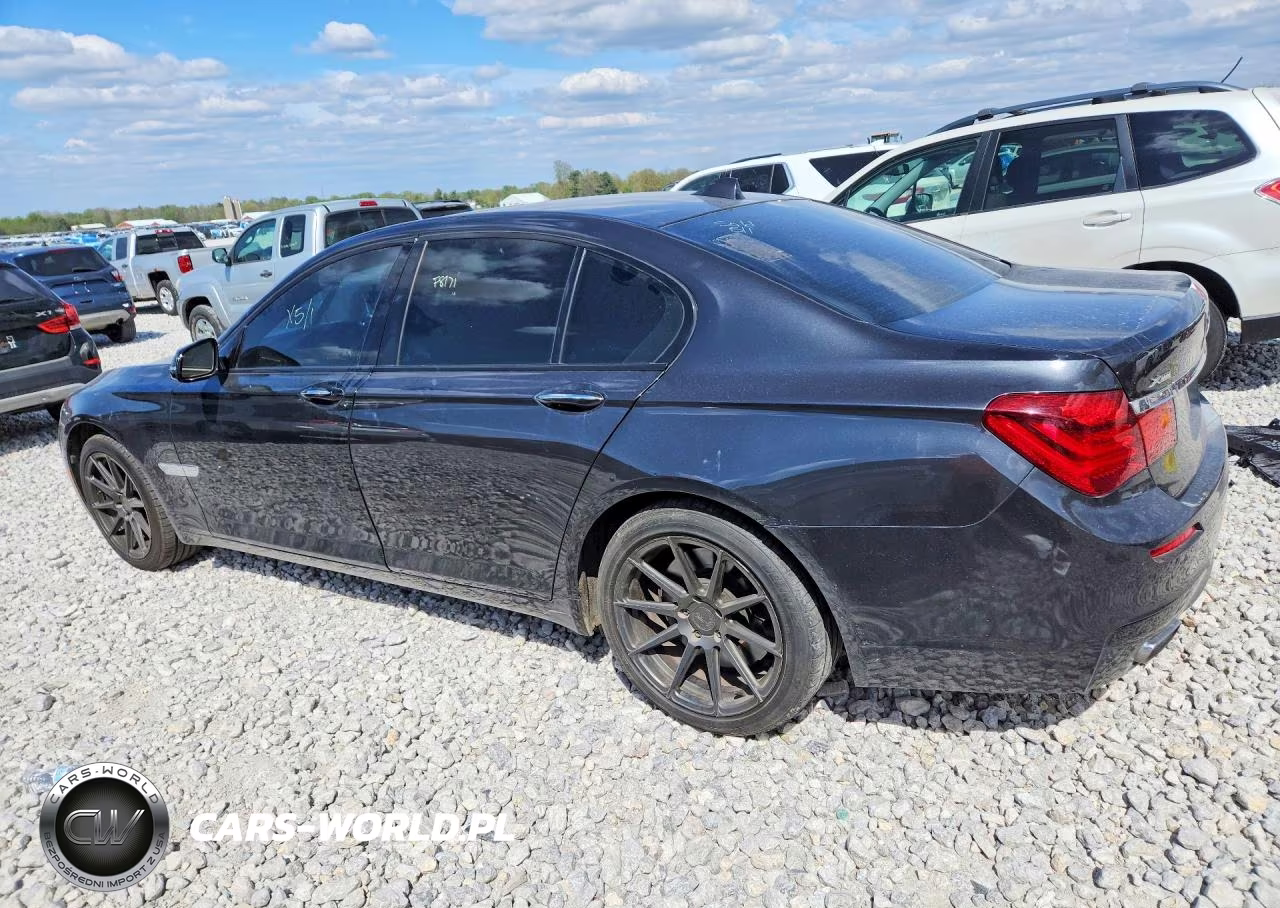 2015 BMW 750 Xi VIN:WBAYB6C5XFD966121 - 2