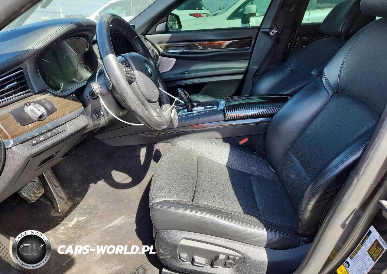 2015 BMW 750 Xi VIN:WBAYB6C5XFD966121 - 7