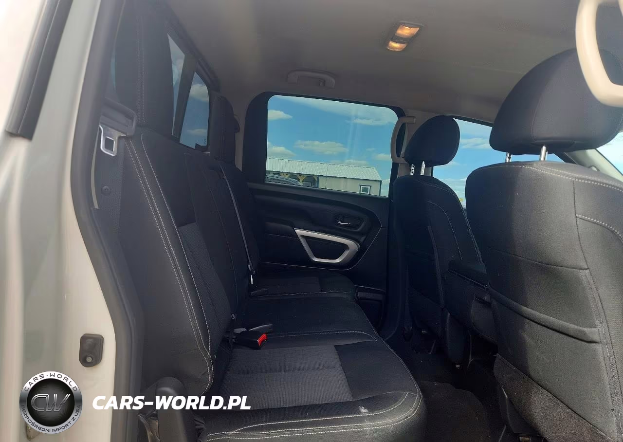 2018 Nissan Titan S VIN:1N6AA1EJ1JN515213 - 10