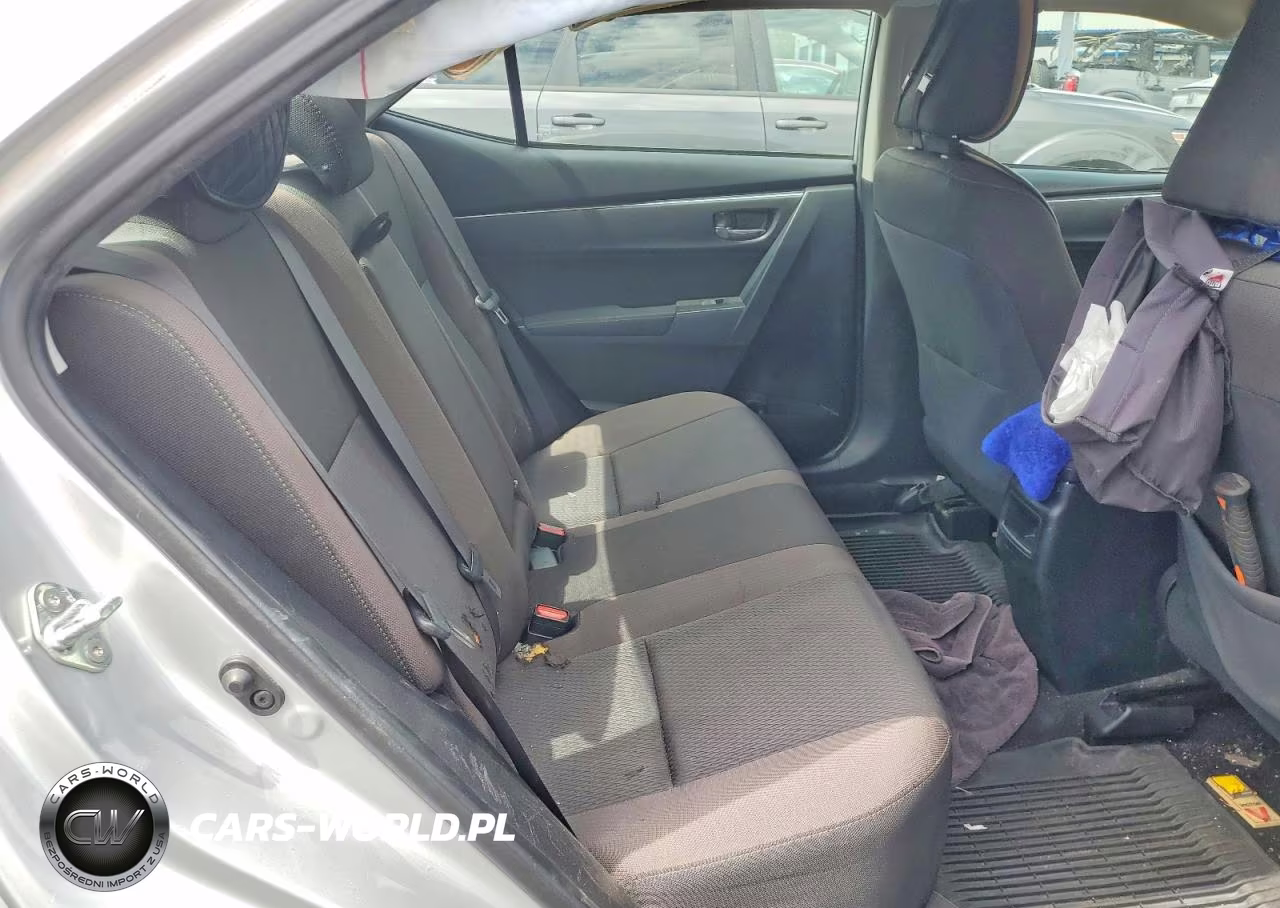 2018 Toyota Corolla Le VIN:2T1BURHE0JC020905 - 10