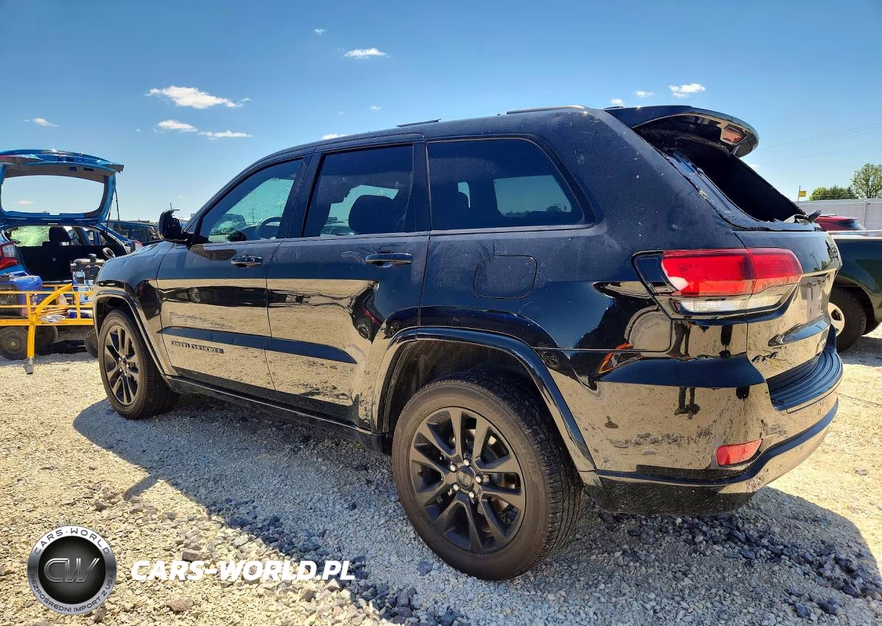 2017 Jeep Grand Cherokee Laredo VIN:1C4RJFAG4HC951217 - 2