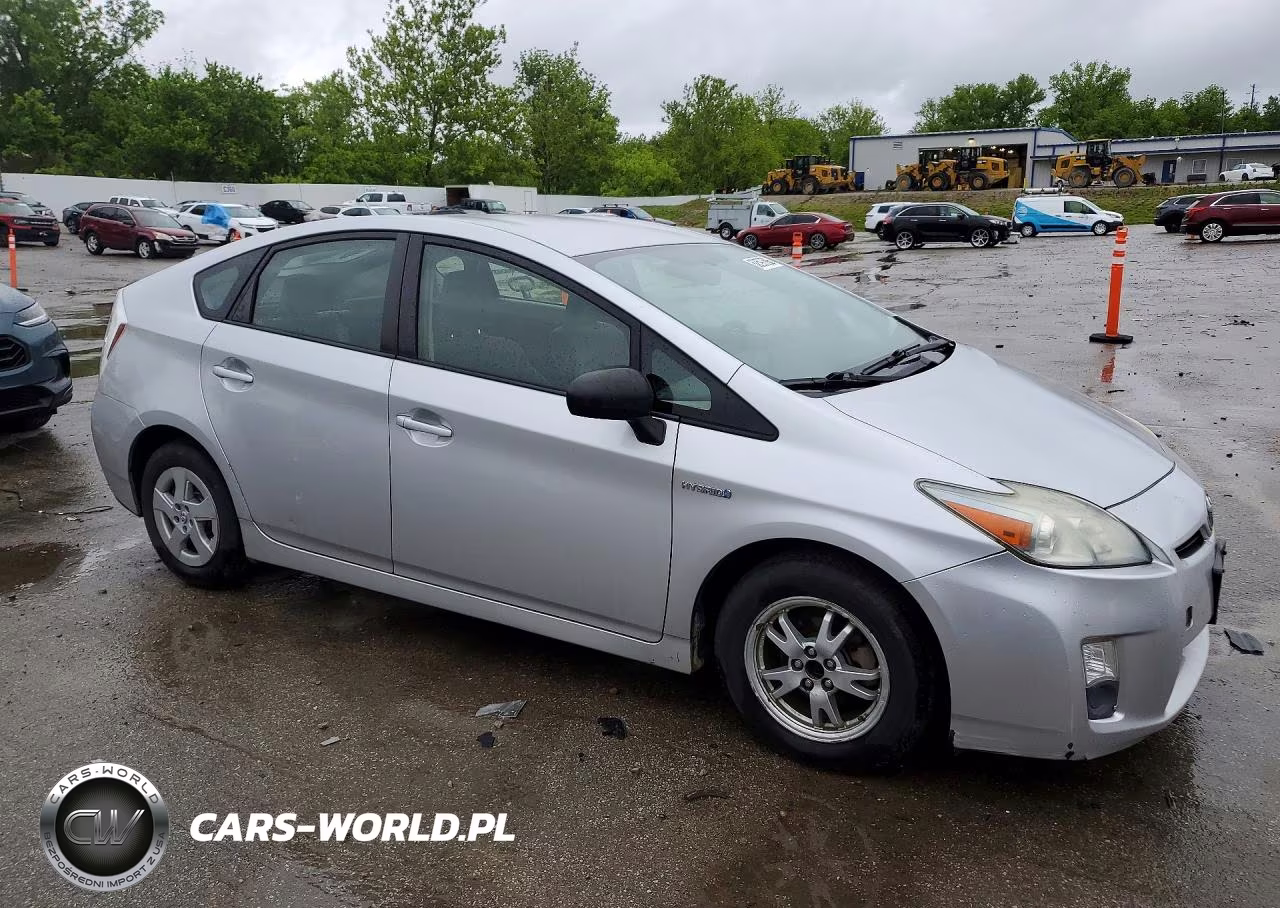2010 Toyota Prius Iii VIN:JTDKN3DU8A0020376 - 4