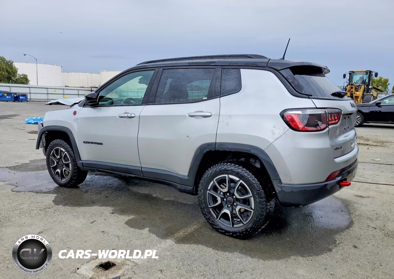 2025 Jeep Compass Trailhawk VIN:3C4NJDDN9ST533518 - 2