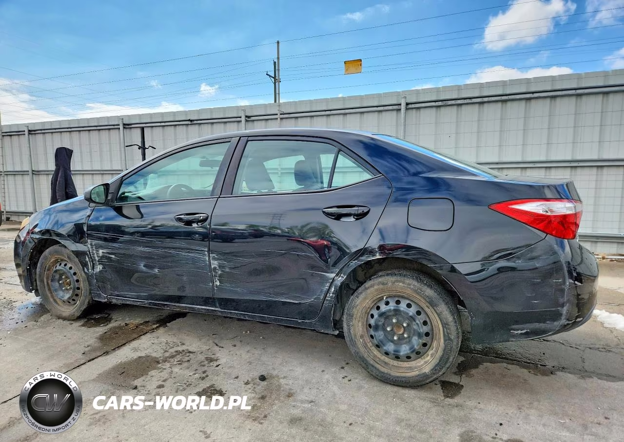 2015 Toyota Corolla Le VIN:5YFBURHE4FP183953 - 2