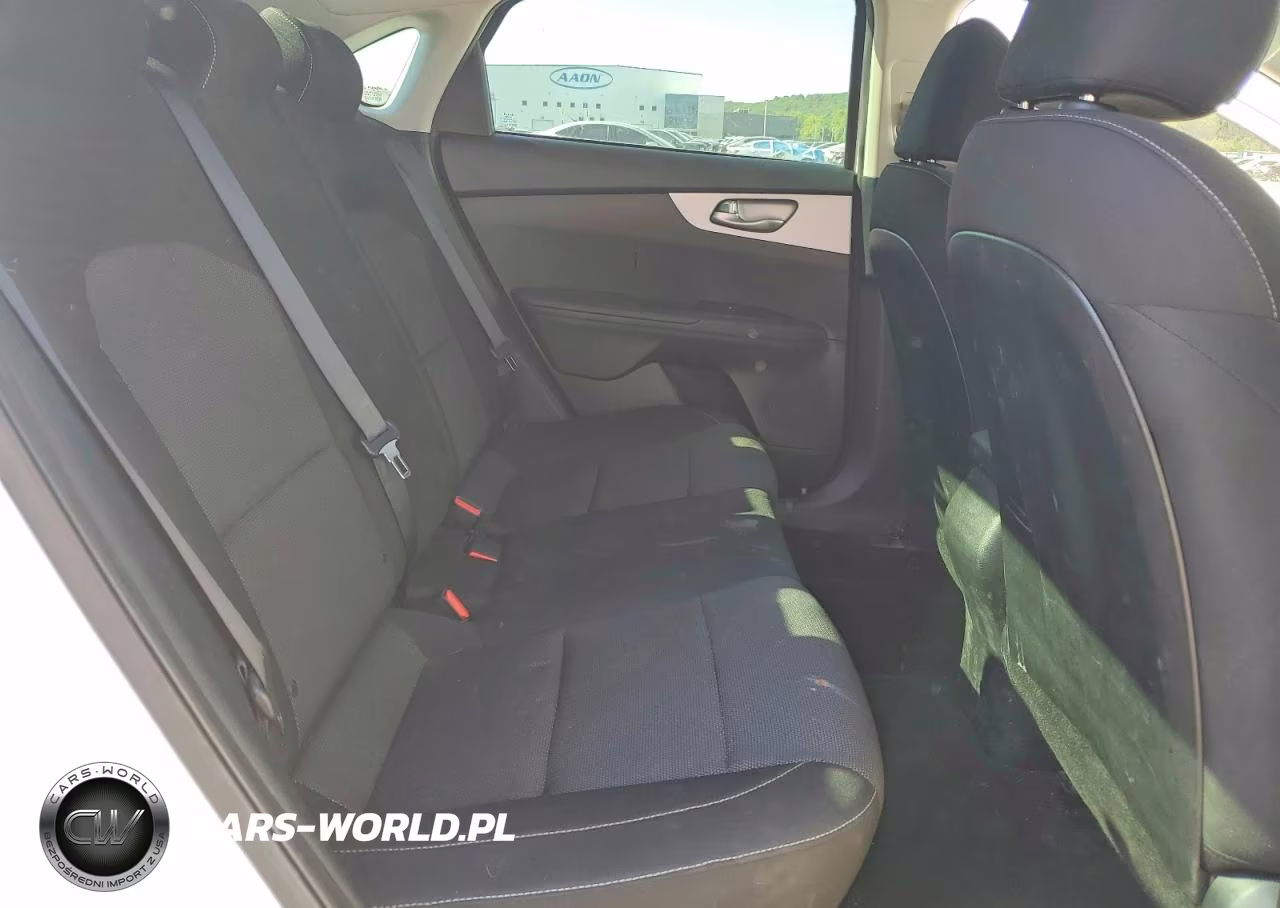 2024 Kia Forte Lxs VIN:3KPF24AD9RE756914 - 10