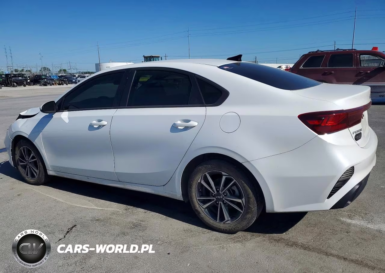 2024 Kia Forte Lxs VIN:3KPF24AD9RE756914 - 2