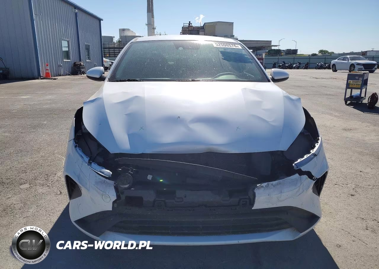 2024 Kia Forte Lxs VIN:3KPF24AD9RE756914 - 5