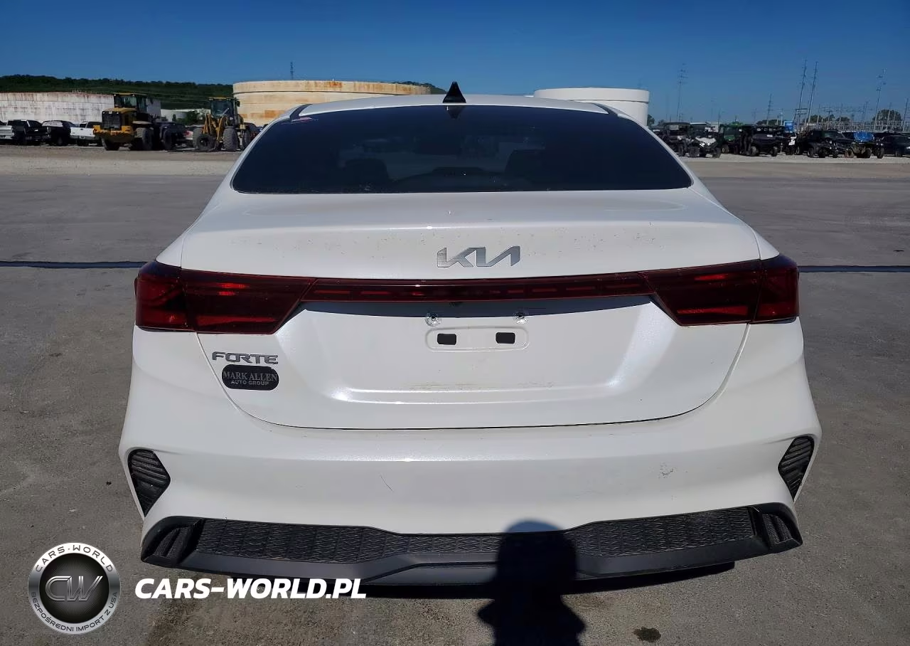 2024 Kia Forte Lxs VIN:3KPF24AD9RE756914 - 6