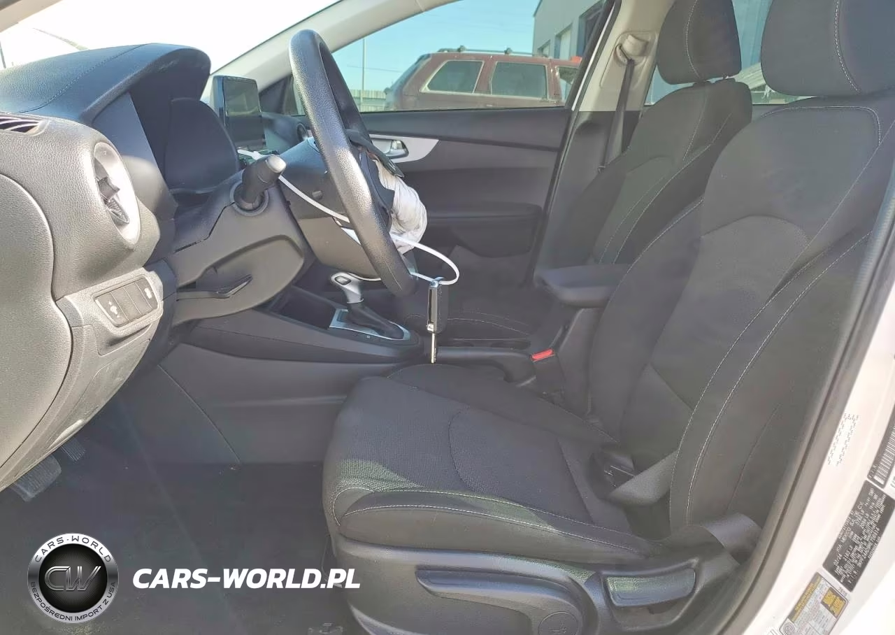 2024 Kia Forte Lxs VIN:3KPF24AD9RE756914 - 7