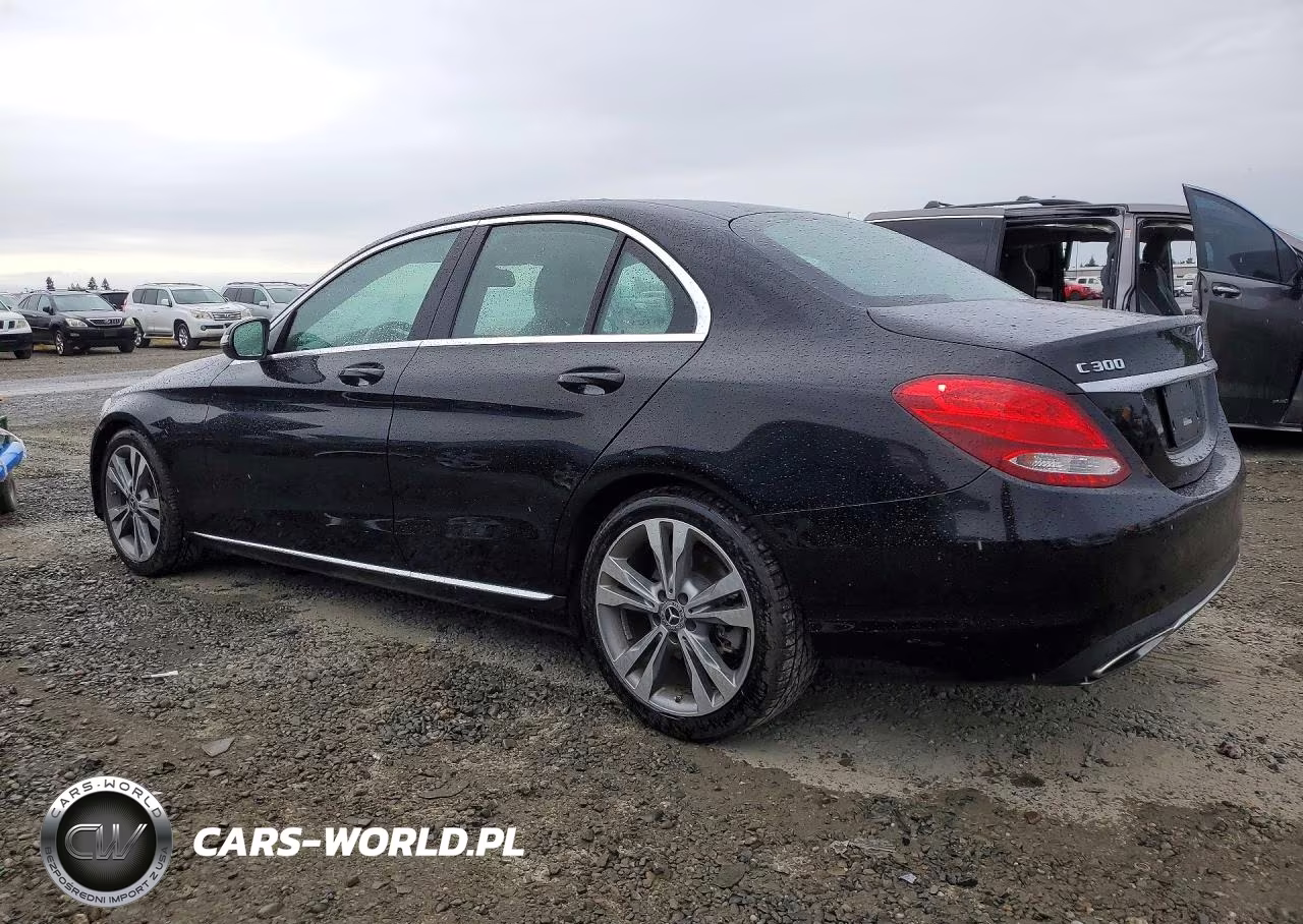2018 Mercedes-Benz C 300 VIN:55SWF4JBXJU254297 - 2