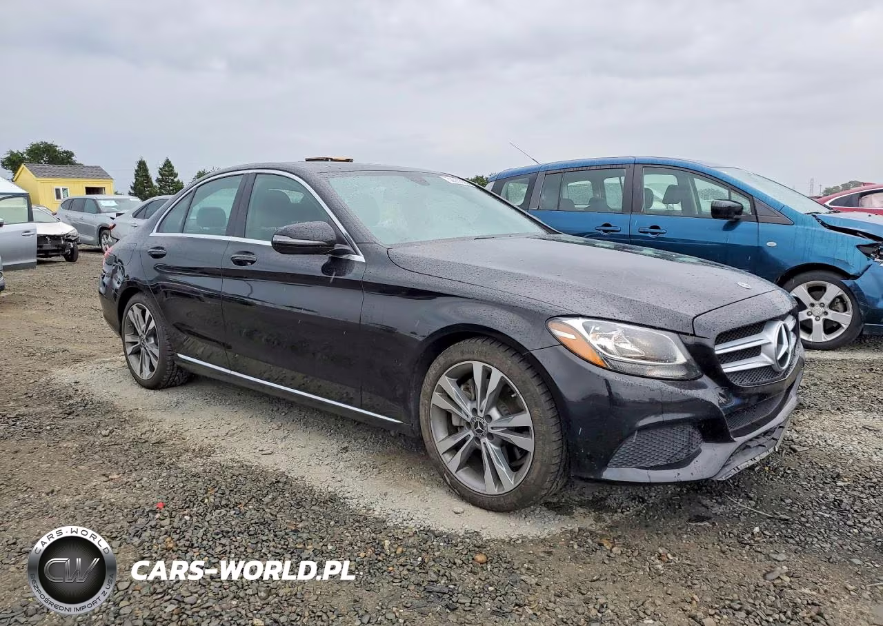 2018 Mercedes-Benz C 300 VIN:55SWF4JBXJU254297 - 4